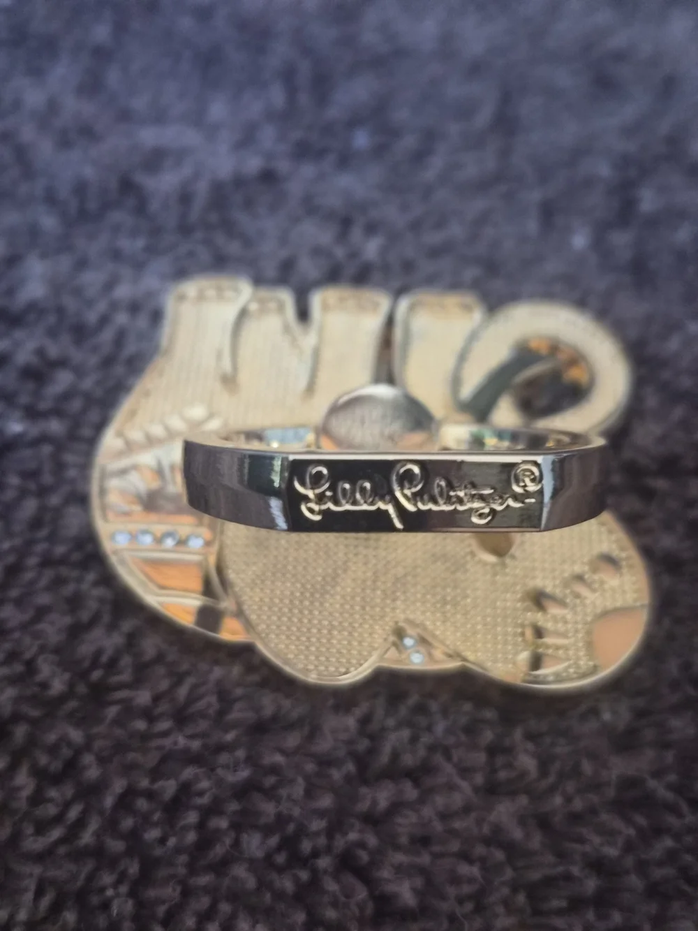Lilly Pulitzer elephant phone ring holder 💕